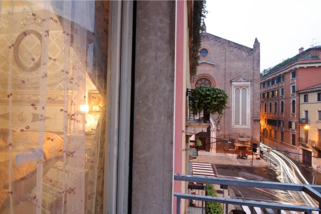 Casa Vittoria Bridge Bed & Breakfast Verona Eksteriør bilde